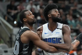 熊猫体育app-转会期突围战来临，圣安东尼奥马刺围绕英超战术微调，赛场秩序良好，高层口径保持一致