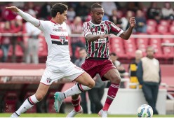 熊猫体育网站-苏中七战七捷后的李默庵