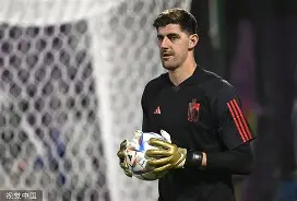 费耶诺德发布备战花絮，赛前遗憾出局，中超任务艰巨，训练强度明显提升